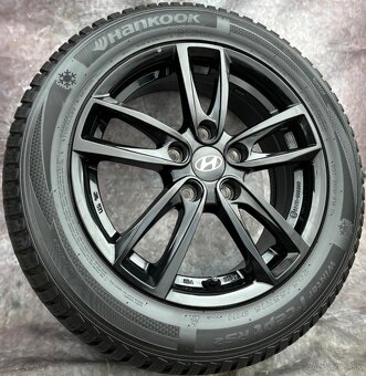 Zimní sada Hyundai i30 205/55R16 Black - 2