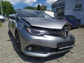 Toyota Auris Touring Sports Hybrid Executive - 2