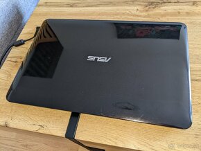 ASUS X555L i3-4010U - 2