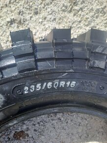 235/60 r16 - 2