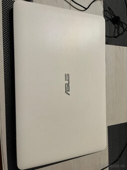 Asus notebook - 2