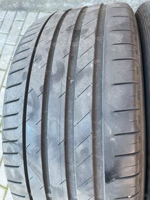 Nexen 245/45 R18 - 2