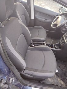 Predám interiér na Peugeot 206 - 2