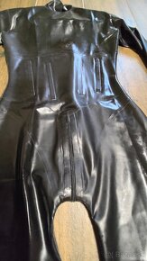 Latexový catsuit - čierny - 2