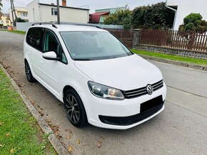 Volkswagen Touran 2.0 TDI Comfortline DSG - 2