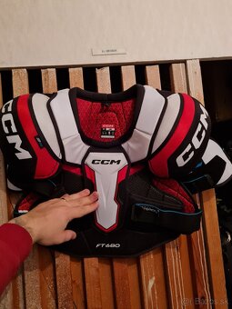 CCM Jetspeed FT680 Chránič ramien - 2