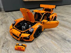 LEGO Porsche 911 GT3 RS 42056 - 2