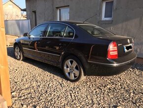 Škoda Superb 2.5 TDI Elegance - 2