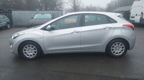 Hyundai i30 1.4 CRDi DOHC 16V Comfort - 2