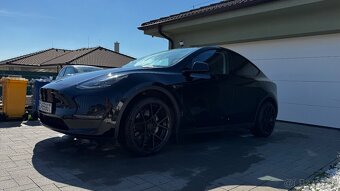 Tesla Model Y Long Range - 2