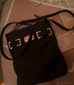 Michael Kors crossbody čierna a biela - 2