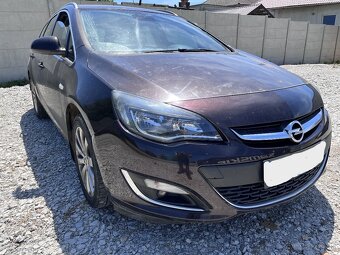 Opel Astra J 09-15 1,4 turbo 103kw rozpredam na nd - 2