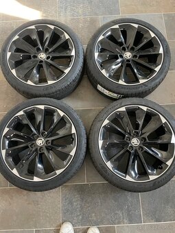 original elektrony škoda Superb 5x112 r19 Supernova - 2