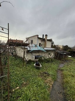 Na predaj: Poschodový rodinný dom v obci Vinica Okrese Veľký - 2