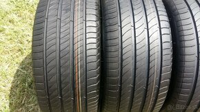 235/40/R18--95W--NOVE PNEU.-Dot 0324 - 2