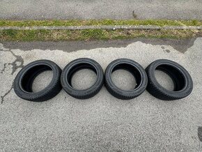 Predam zimne pneu 235/45 R17 Laufenn - 2