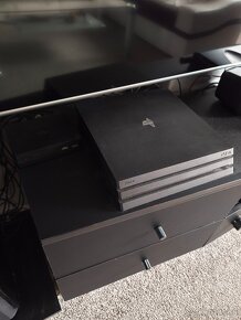 Playstation PS4 pro - 2