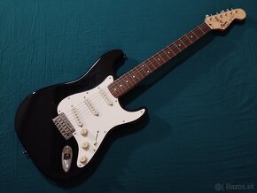 Korean 1994 Squier by Fender Stratocaster, Classic Black MIK - 2