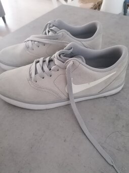 Tenisky Nike 41 - 2