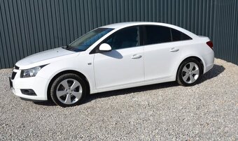 Chevrolet Cruze 1.8 SR voz, Automat - 2