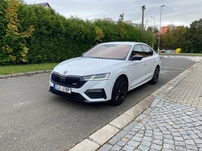 Škoda Octavia RS IV 180Kw Hybrid Sedan Matrix 2022 Rok - 2