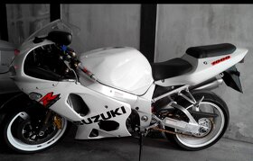 Rozpredám Suzuki GSX-R 1000 K1 K2 - 2