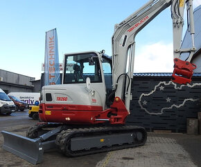 TAKEUCHI TB260 - 2