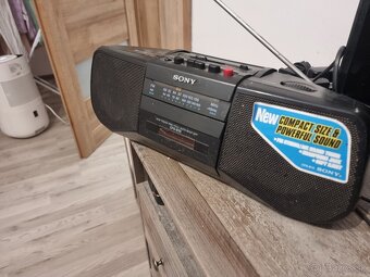 Sony CFS-B15 RADIO CASSETTE-CORDER - 2