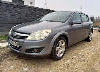 Opel astra hatchback - 2