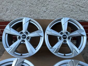 R18 originál Alu disky 5x112 Audi - 2