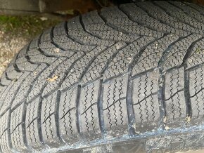 235/75R15 - 2