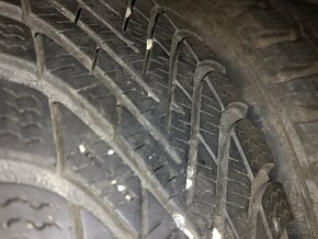 Pirelli 185/60 R15 + plechové disky - 2