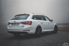 Škoda Superb Combi 2.0 TDI 4x4 Laurin & Klement (L&K) - 2