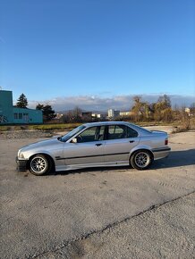 Bmw e36 1.8is - 2