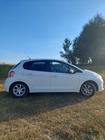 Peugeot 208, r.v.2014, 1.2 PureTech, 60kw, benzín - 2