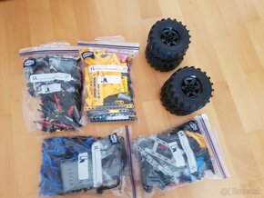 Lego Technic 42099 - 2