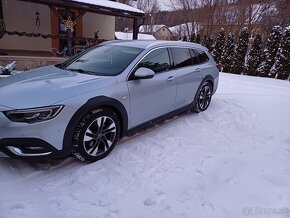 Predám opel insignia country tourer - 2