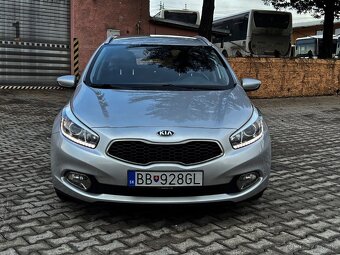 Kia Cee´d SW 1.6 CRDi EX/Gold - 2