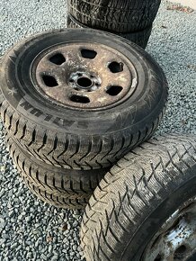 235/70R16 zimne - 2