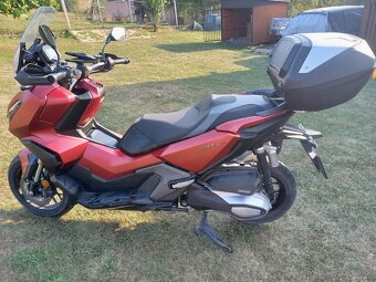 Honda ADV 350 - 2