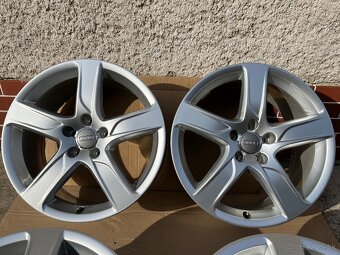 R18 originálne Alu disky 5x112 Audi - 2