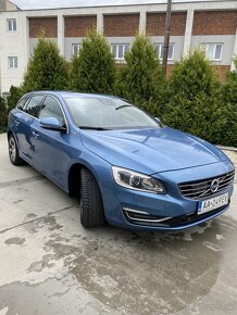 Volvo v60 d6 - 2