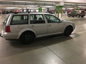 Volkswagen Golf - 2