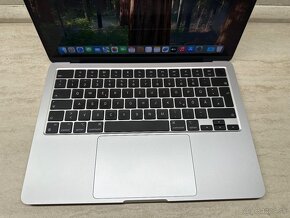 MacBook Air 13 M3 (2024) 16 GB / 512 GB, záruka: 8.11.2025 - 2