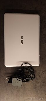 Asus eeebook x205ta - 2