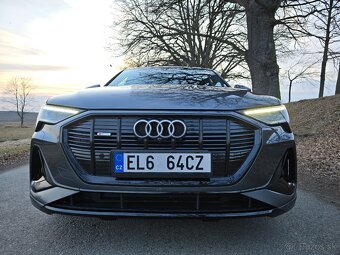 Audi etron s-line sportbeck 50 - 2