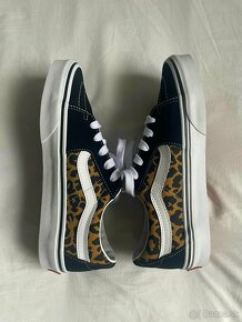 Tenisky VANS sk8 Low Leopard - 2