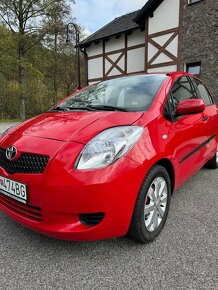 Toyota Yaris 1,3 VVT-i Benzín - 2