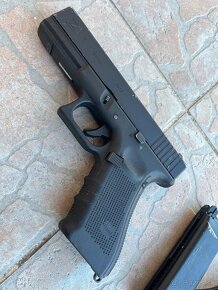 Airsoft ● Glock 17 Gen. 4 ● GBB ● WE ● 320 FPS - 2