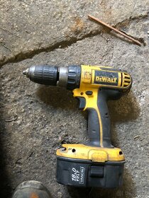 DEWALT DC725 aku vŕtačka s “príklepom” - 2